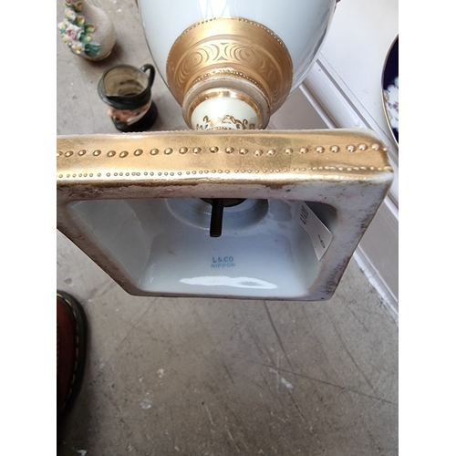 1284 - A mixed group of English and Continental ceramics, largest 28.5cm high. (9)