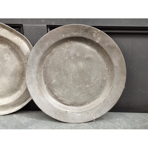 1350 - A mixed group of pewter and other metalware, to include meat jacks.