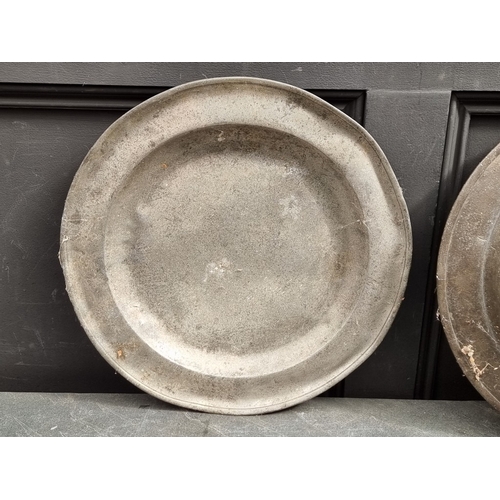 1350 - A mixed group of pewter and other metalware, to include meat jacks.