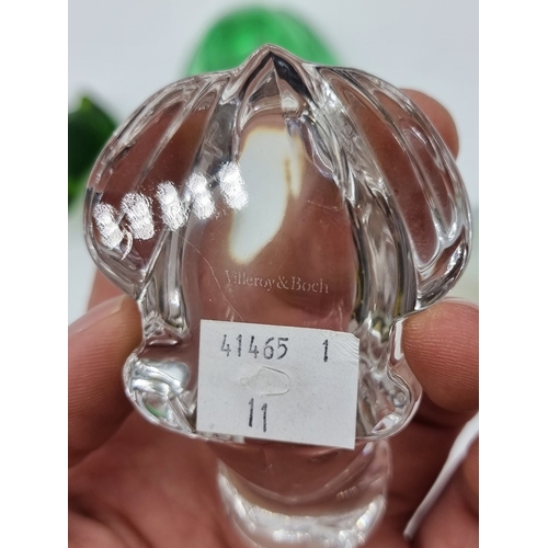 1360 - An interesting group of glass animals, comprising: a Baccarat green glass frog, 7cm high; a similar ... 