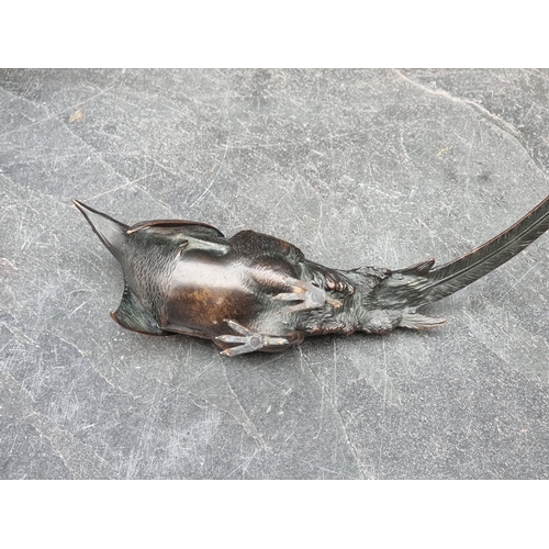 1530 - A pair of Japanese bronze pheasants, 28.5cm wide.