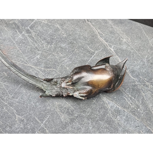 1530 - A pair of Japanese bronze pheasants, 28.5cm wide.