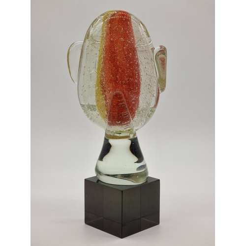 1489 - A Murano glass head, by Alfredo Rossi, signed, 37.5cm high.