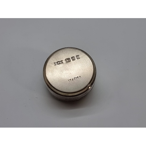 1378 - A Sterling silver mounted clear glass scent bottle and stopper, (chip to threaded collar), 7.6cm hig... 