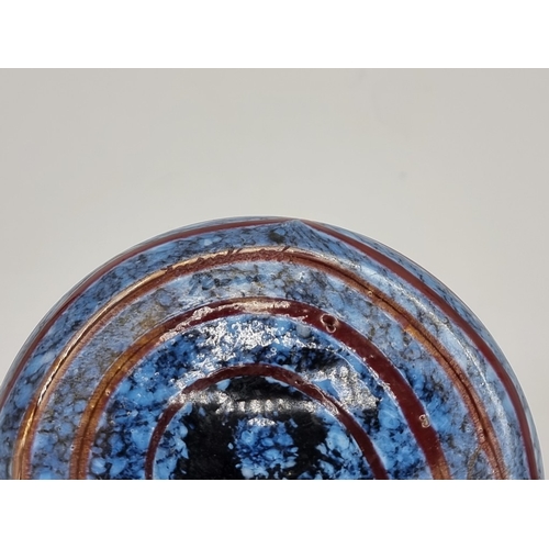 1500 - A Murano 'Iridato' glass vase, by Sergio Rossi, signed, 20.5cm high.