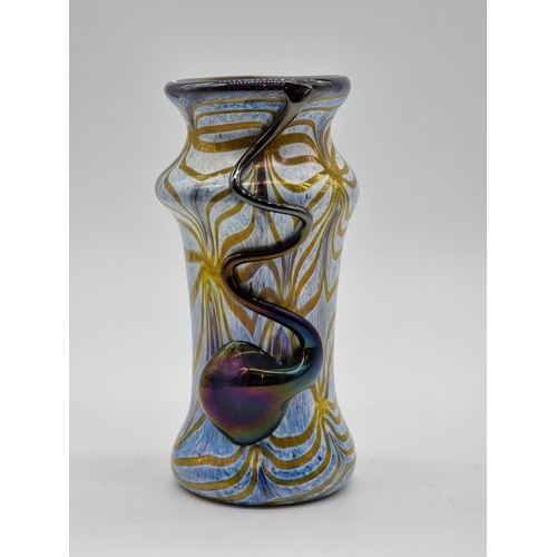 1501 - A Murano 'Iridato' glass vase, by Sergio Rossi, signed, 23cm high.