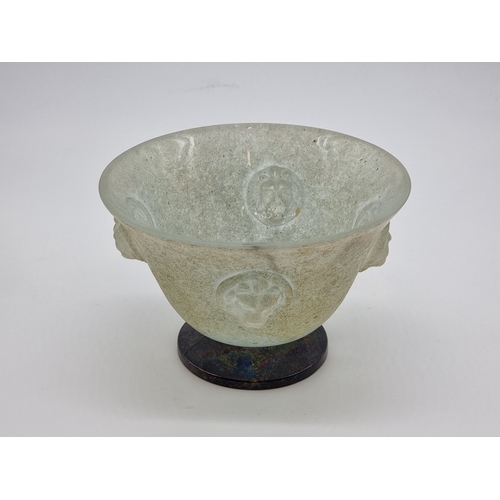 1507 - A Murano 'Scavo' glass bowl, by Alfredo Toso, 11cm high.