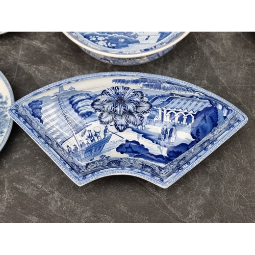 1596 - A collection of 19th century blue and white pottery.