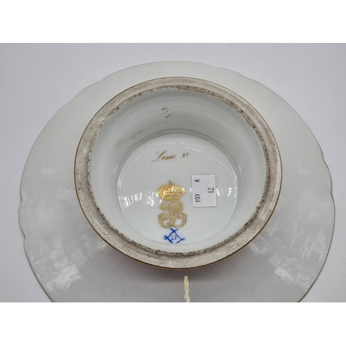 1391 - A Sevres style 'Louis XV' comport, 22.5cm diameter.
