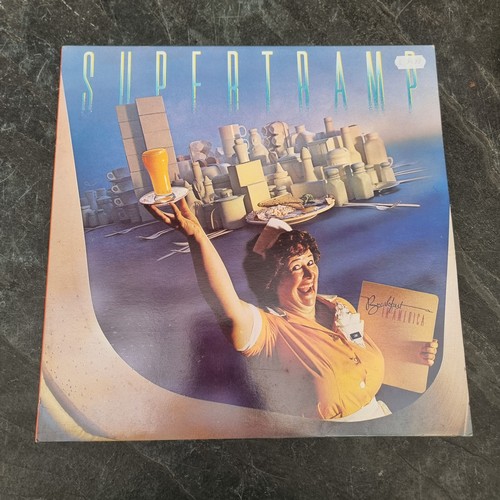 1659 - Vinyl: a group of 33rpm records, to include: Led Zeppelin '1'; Ramones 'Shock Treatment Circular Saw... 