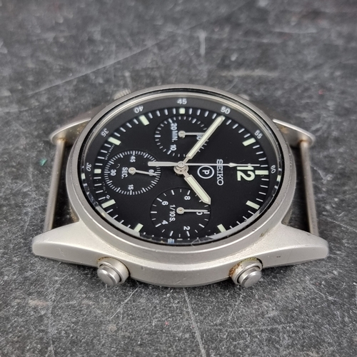 34 - A 1984 military issue RAF Seiko 'Gen 1' chronograph stainless steel quartz pilots or navigators wris... 