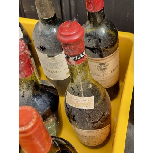 30 - A mixed group of Wine and similar. (12)