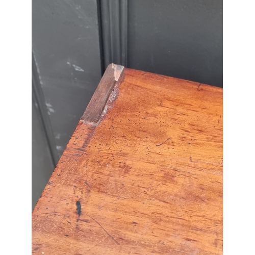 1005 - A Victorian mahogany chest of drawers, 99.5cm wide.