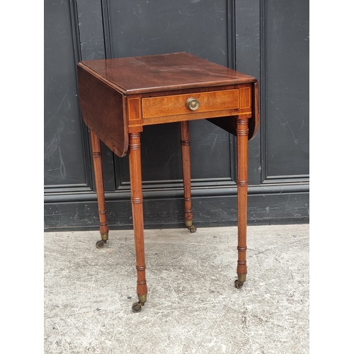 1029 - A 19th century mahogany and line inlaid Pembroke table, 61.5cm wide.