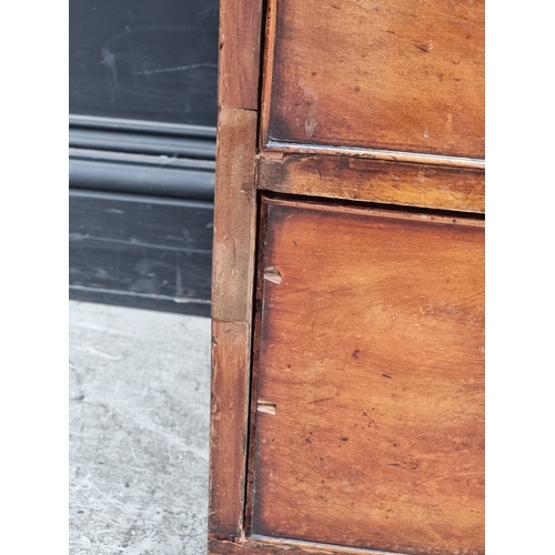 1035 - A Victorian mahogany chest of drawers, with bone inset knob handles, 92cm wide.