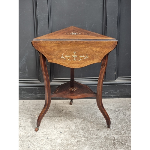 Lot 1043      