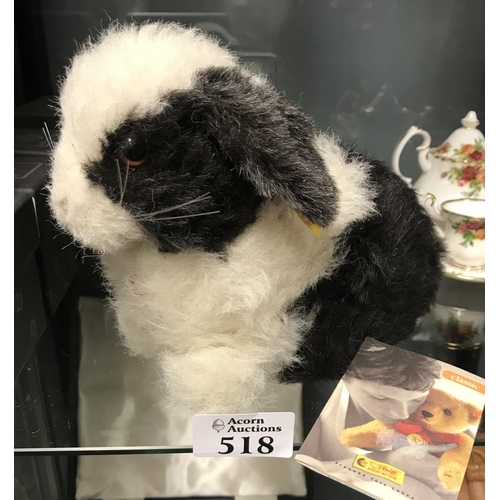 518 - Lovely Steiff rabbit with button in ear and original label