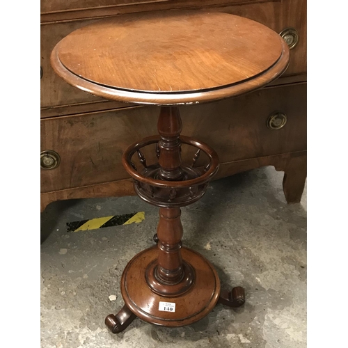 140 - Vintage circular table