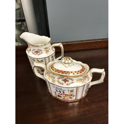 343 - 2 x Nice Royal Crown Derby items