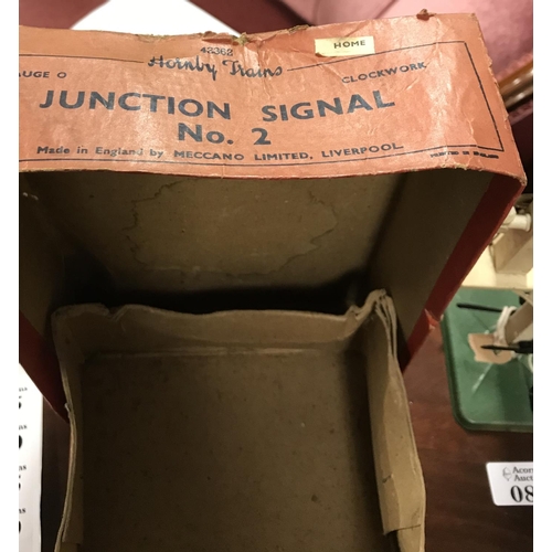 84 - Vintage metal Hornby Signal No 2 in original box