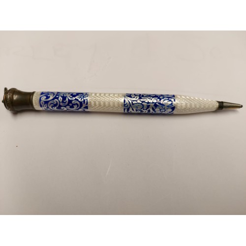 320 - Beautiful enamel & silver 925 pencil