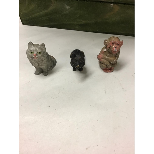 275 - 3 x Vintage small metal animals