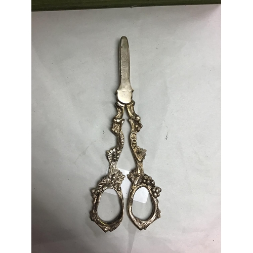 430 - Pair of ornate Grape scissors ecorated with vines