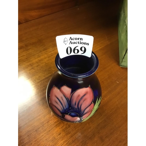 69 - Small Moorcroft vase - 4 inches in height