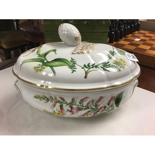 368 - Spode tureen