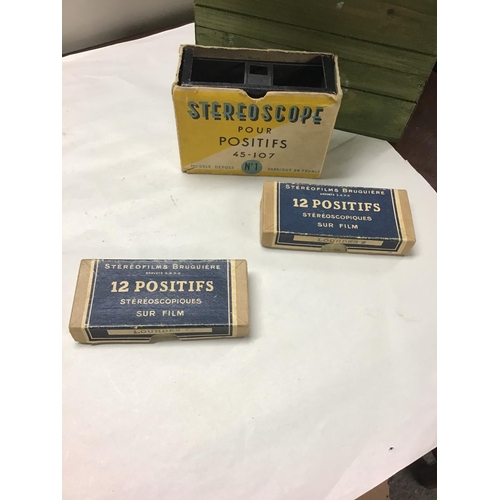 277 - French vintage stereoscope with 2 Boxes of slides