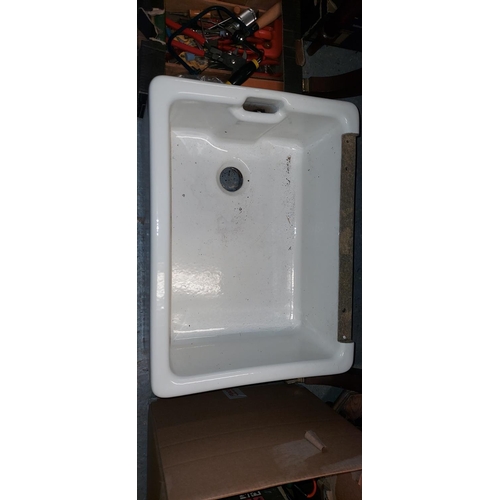 346 - 2 x Vintage ceramic butler sinks (The larger one has cut out edge) - Great for growing herbs in the ... 