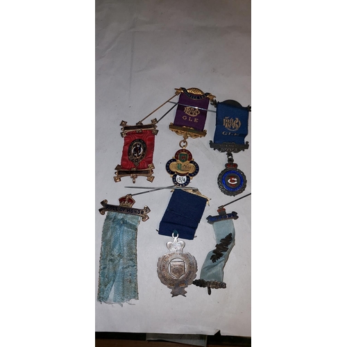 603 - Box of Masonic and some military medalions