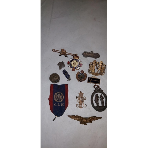 603 - Box of Masonic and some military medalions