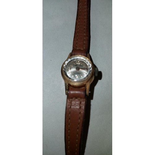 621 - Vintage Eska ladies watch with 18ct gold back & 9ct gold strap & Mudu ladies 17 jewel vintage watch ... 