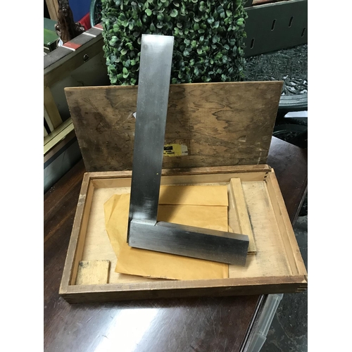 352 - Cased Professional Steel Try Square