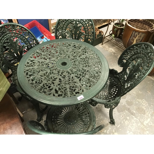 398 - Ornate metal garden & 4 x Chairs - COLLECTION ONLY OR ARRANGE YOUR OWN COURIER