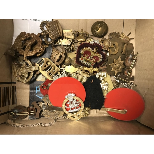 576 - Very collectable box of approx 41 military badges etc