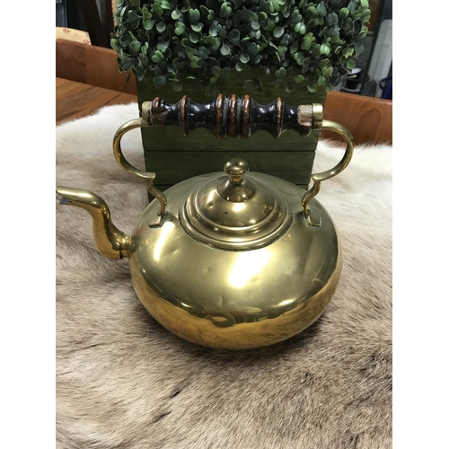 834A - 2 Lovely brass trivets and brass kettle