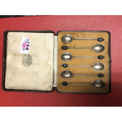 847A - Cased set of nice silver hallmarked coffee bean tea spoons