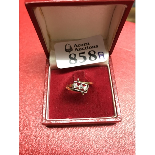 858A - Ladies 18ct gold ring set stones - BOX FOR DISPLAY ONLY