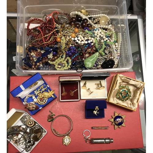 867 - Large box of mixed costume jewellery