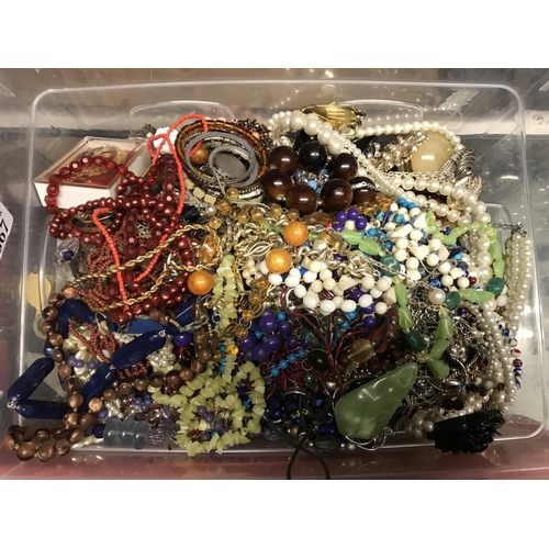 867 - Large box of mixed costume jewellery