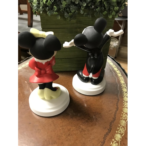 883 - 2 x Nice collectable Disney figures