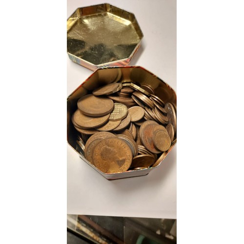 201 - Tray of various mixed coins mainly British