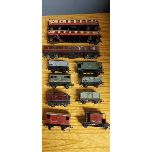 483 - Box of vintage railway items