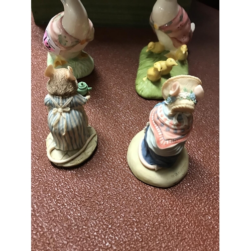 112 - 4 x Brambly Hedge figures inc 2 x Beswick