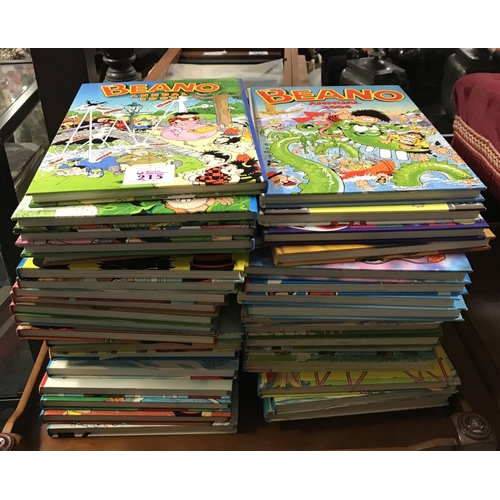 215 - Large qty of various Beano annuals (approx 39)