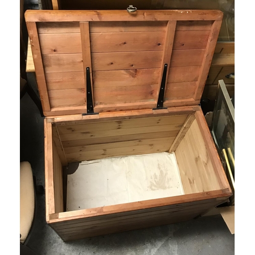 33 - Large Wooden chest / box - COLLECTION ONLY OR ARRANGE OWN COURIER