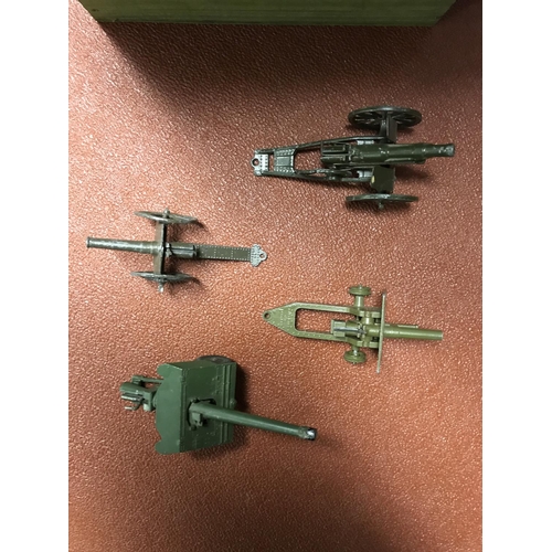 97 - 4 x Die Cast vintage field guns inc Britains