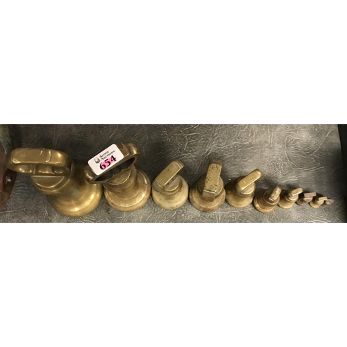 654 - Collection of 10 vintage brass weights